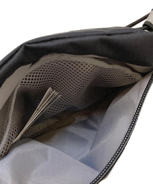 SALOMON（サロモン）SALOMON (サロモン) URBAN RESEARCH (アーバンリサーチ) 別注 ACS POUCH 2 BLACK ブラック 未使用品の古着・服飾アイテム