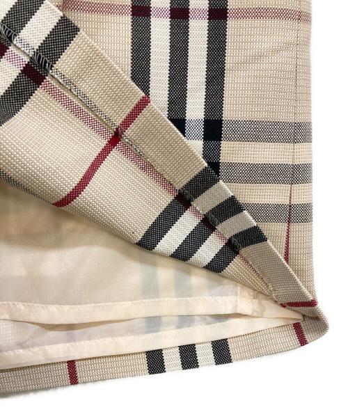 BURBERRY BLUE LABEL（バーバリー ブルー レーベル）BURBERRY BLUE LABEL (バーバリー ブルー レーベル) ノバチェックスカート ベージュ サイズ:36の古着・服飾アイテム