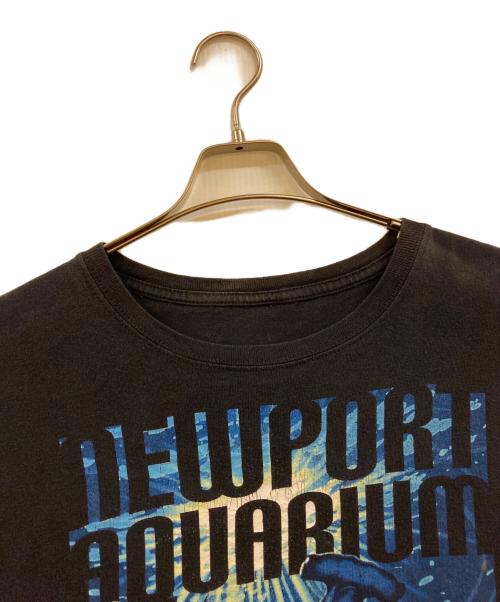 VINTAGE（ヴィンテージ）VINTAGE (ヴィンテージ) NEWPORT AQUARIUM TEE ブラック サイズ:下記参照の古着・服飾アイテム