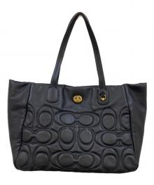COACH（コーチ）の古着「ウィークエンド キルトシグネチャー ターンロック トートバッグ」｜ブラック