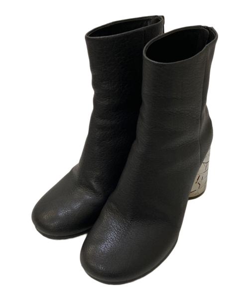 MM6 Maison Margiela（エムエムシックスメゾンマルジェラ）MM6 Maison Margiela (エムエムシックスメゾンマルジェラ) ミラーブロックヒールアンクルブーツ ブラック サイズ:37の古着・服飾アイテム