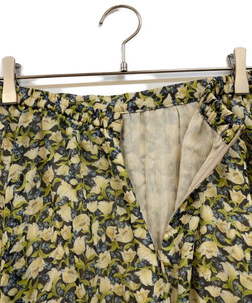 DRAWER（ドゥロワー）Drawer (ドゥロワー) フラワープリント シルクスカート グリーン×イエロー サイズ:38の古着・服飾アイテム