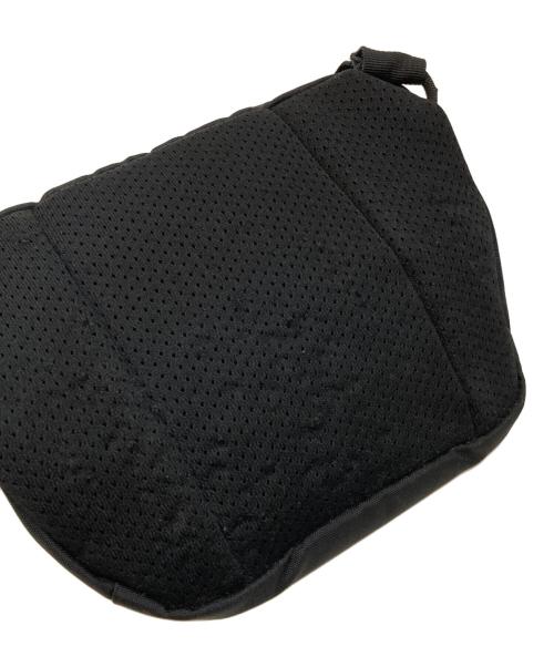 ARC'TERYX（アークテリクス）ARC'TERYX (アークテリクス) ショルダーバッグ ブラックの古着・服飾アイテム