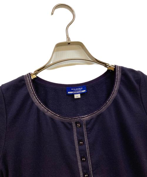 BURBERRY BLUE LABEL（バーバリー ブルー レーベル）BURBERRY BLUE LABEL (バーバリー ブルー レーベル) ラメステッチハーフボタンカットソー パープル サイズ:38の古着・服飾アイテム