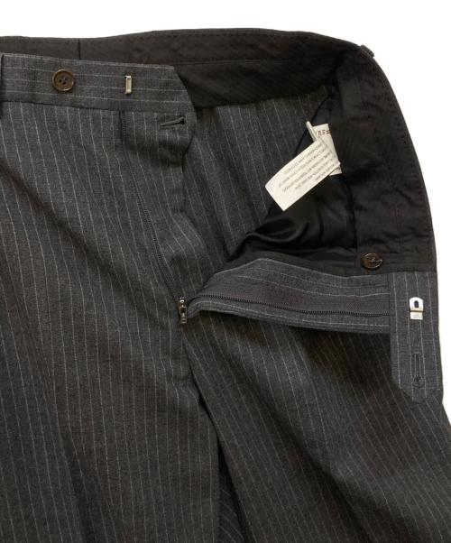 Paul Smith London（ポールスミスロンドン）Paul Smith London (ポールスミスロンドン) 裏地カリグラフィー総柄 セットアップスーツ グレー サイズ:38の古着・服飾アイテム