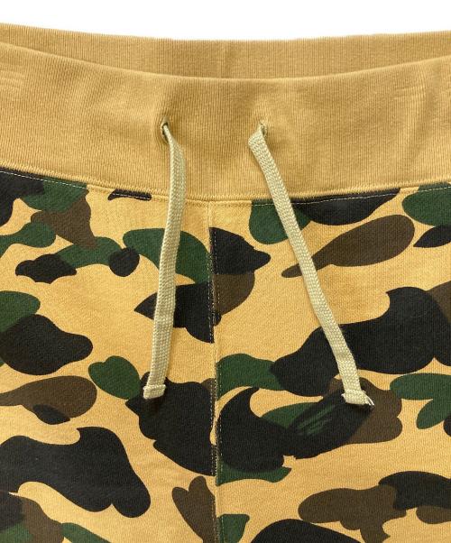 A BATHING APE（アベイシングエイプ）A BATHING APE (アベイシングエイプ) 1st CAMO SWEAT SHORTS カーキ サイズ:Sの古着・服飾アイテム