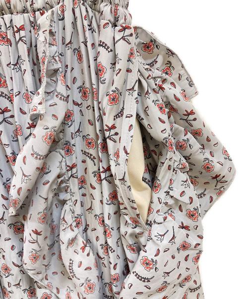 holiday（ホリデー）holiday (ホリデー) FLOWER PRINT RUFFLE RUFFLE STRAP DRESS グレー サイズ:ONE SIZEの古着・服飾アイテム