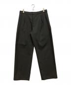 GOLDWINゴールドウイン）の古着「Dry Stretch Twill Tuck Pants」｜グレー