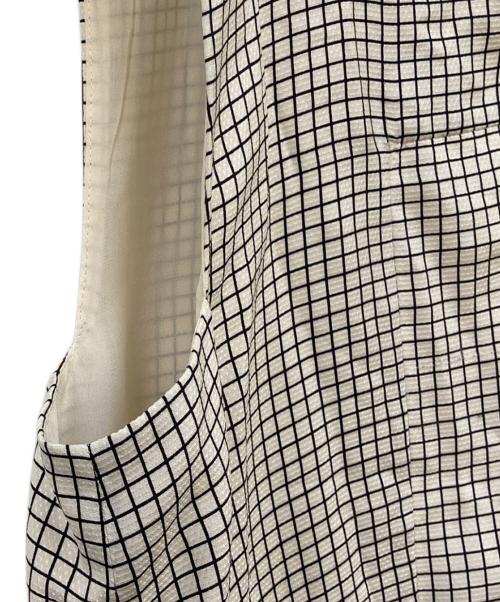 FENDI（フェンディ）FENDI (フェンディ) ノースリーブシルクワンピース ホワイト サイズ:40の古着・服飾アイテム