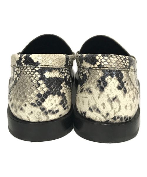 JIMMY CHOO（ジミーチュウ）JIMMY CHOO (ジミーチュウ) ローファー ベージュ サイズ:40の古着・服飾アイテム