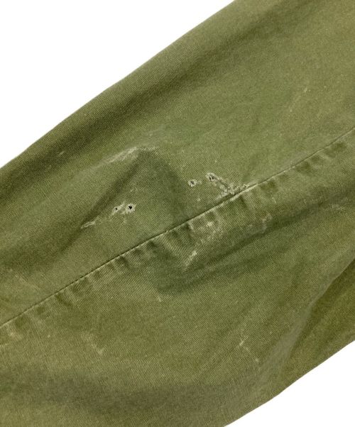 US ARMY（ユーエスアーミー）US ARMY (ユーエス アーミー) ジャングルファーティーグ3ndジャケット カーキ サイズ:Mの古着・服飾アイテム