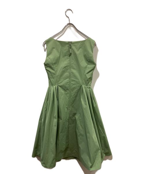 FOXEY NEWYORK（フォクシーニューヨーク）FOXEY NEWYORK (フォクシーニューヨーク) ノースリーブワンピース グリーン サイズ:40の古着・服飾アイテム