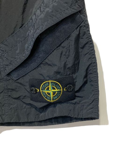 STONE ISLAND（ストーンアイランド）STONE ISLAND (ストーンアイランド) バミューダイージーショーツ ナイロンメタル ブラック サイズ:30の古着・服飾アイテム