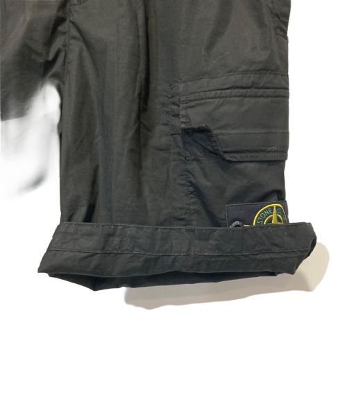 STONE ISLAND（ストーンアイランド）STONE ISLAND (ストーンアイランド) PARACADUTE CARGO SHORTS ブラック サイズ:30の古着・服飾アイテム