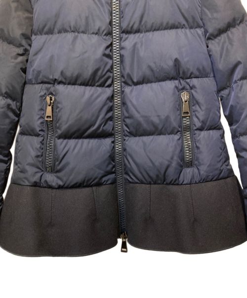 MONCLER（モンクレール）MONCLER (モンクレール) NESEAダウンジャケット ネイビーの古着・服飾アイテム