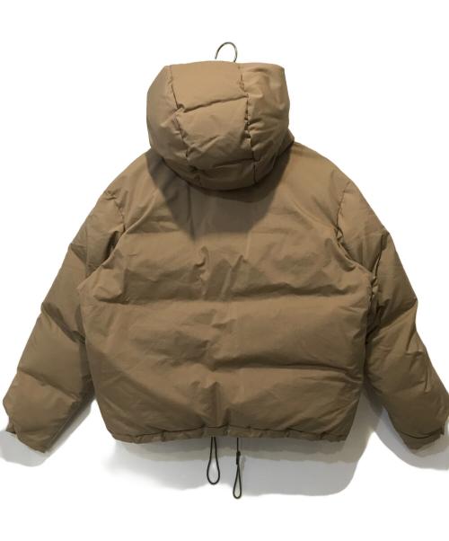 AURALEE（オーラリー）AURALEE (オーラリー) LIGHT FINX POLYESTER DOWN JACKET ベージュ サイズ:3の古着・服飾アイテム