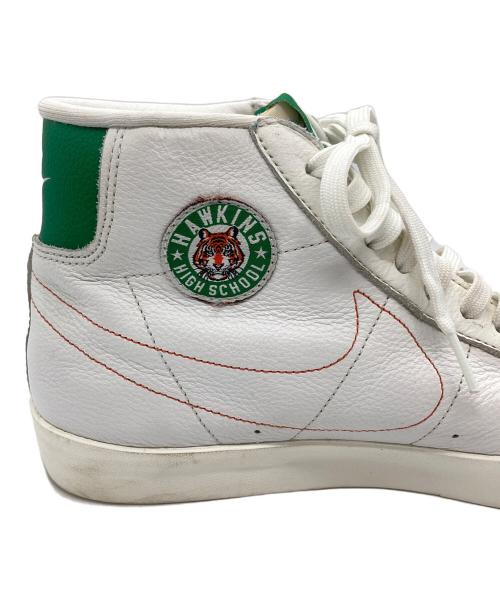 NIKE（ナイキ）NIKE (ナイキ) STRANGER THINGS (ストレンジャーシングス) HAWKINS HIGH PACK BLAZER MID ホワイト サイズ:27の古着・服飾アイテム