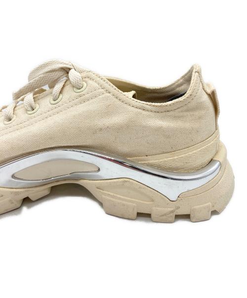 adidas（アディダス）adidas (アディダス) RAF SIMONS (ラフシモンズ) RS DETROIT RUNNER ホワイト サイズ:27の古着・服飾アイテム