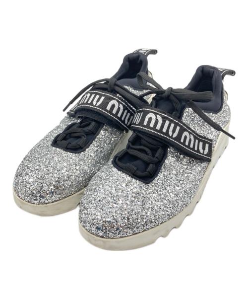 MIU MIU（ミュウミュウ）MIU MIU (ミュウミュウ) グリッタースニーカー シルバー サイズ:36 1/2の古着・服飾アイテム