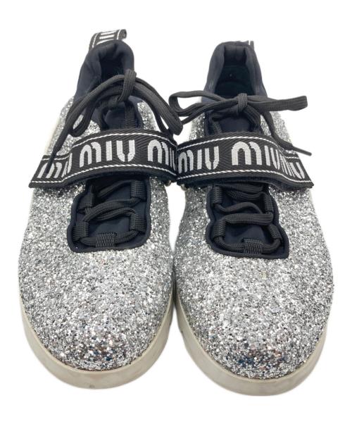 MIU MIU（ミュウミュウ）MIU MIU (ミュウミュウ) グリッタースニーカー シルバー サイズ:36 1/2の古着・服飾アイテム