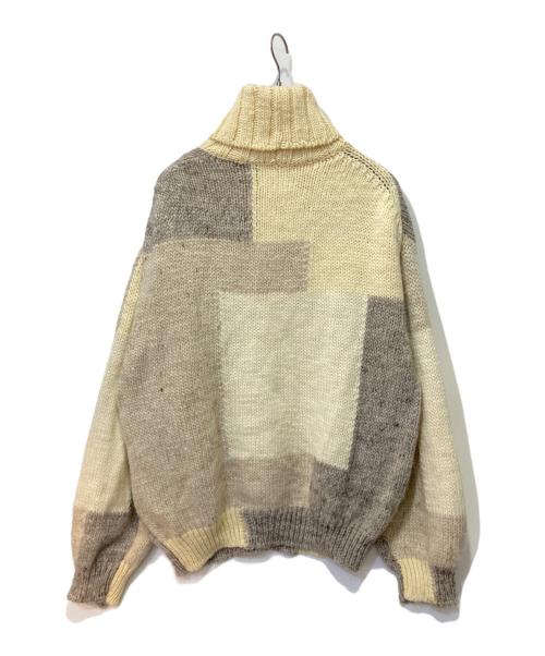 YOKE（ヨーク）YOKE (ヨーク) タートルネックニット アイボリー サイズ:4の古着・服飾アイテム