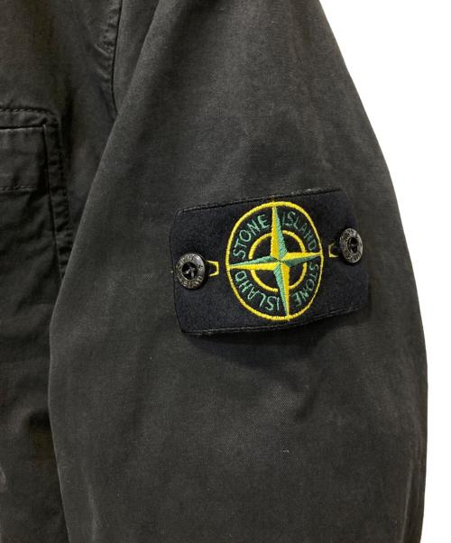 STONE ISLAND（ストーンアイランド）STONE ISLAND (ストーンアイランド) フロントポケット ロゴワッペン ジップアップシャツ ブラック サイズ:Ｌの古着・服飾アイテム