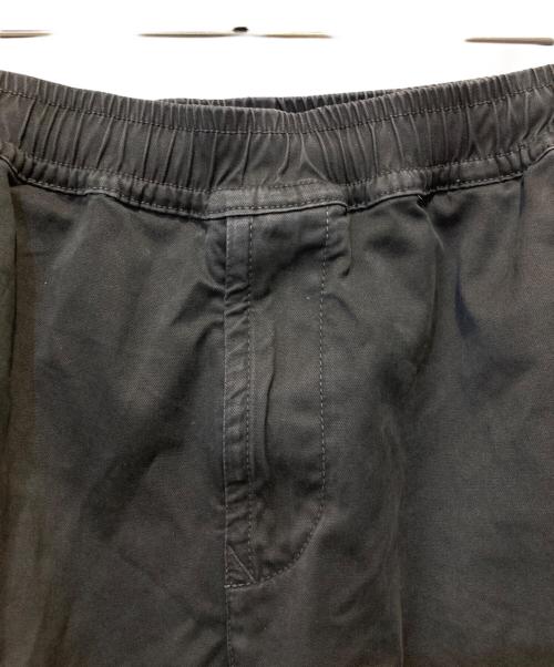 STONE ISLAND（ストーンアイランド）STONE ISLAND (ストーンアイランド) ガーメントダイコットンストレッチシャーリングテーパードカーゴパンツ ブラック サイズ:30の古着・服飾アイテム