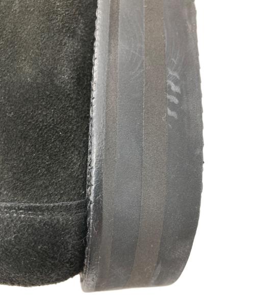 W.H（ダブルエイチ）W.H (ダブルエイチ) ヤヌスカーフ スエードタッセルローファー ブラック サイズ:26.5ｃｍの古着・服飾アイテム