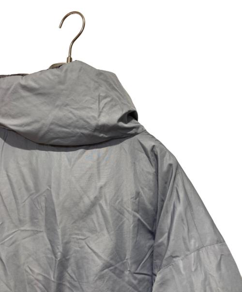 WHITE MOUNTAINEERING（ホワイトマウンテ二アニング）WHITE MOUNTAINEERING (ホワイトマウンテ二アニング) CLOUD CAMO PRINTED REVERSIBLE DAWN COAT ブラックの古着・服飾アイテム