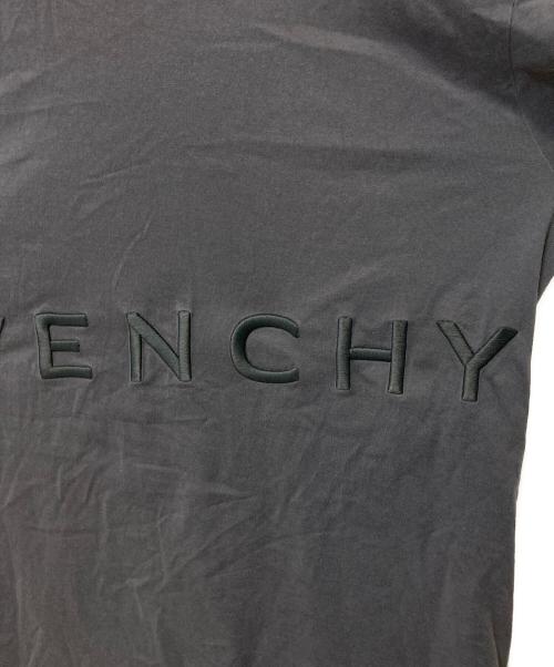 GIVENCHY（ジバンシィ）GIVENCHY (ジバンシィ) 4G ブランドロゴ スリムフィットtシャツ ブラック サイズ:Ｌの古着・服飾アイテム