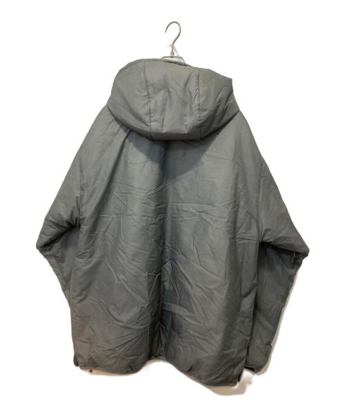 DAIWA PIER39（ダイワ ピア39）DAIWA PIER39 (ダイワ ピア39) TECH REVERSIBLE PULLOVER PUFF JACKET グレー サイズ:XLの古着・服飾アイテム