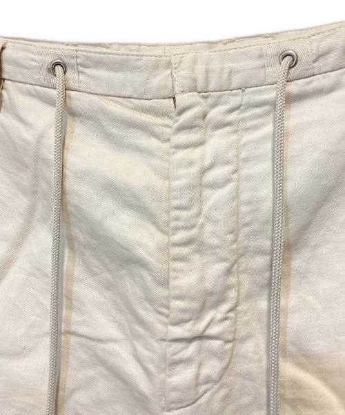 Maison Martin Margiela（メゾンマルタンマルジェラ）Maison Martin Margiela (メゾンマルタンマルジェラ) ハーフパンツ アイボリー サイズ:52の古着・服飾アイテム