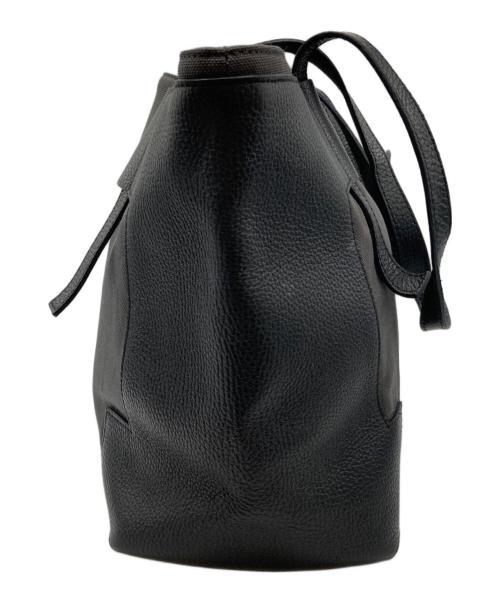 IACUCCI（イアクッチ）IACUCCI (イアクッチ) LINCE ブラックの古着・服飾アイテム