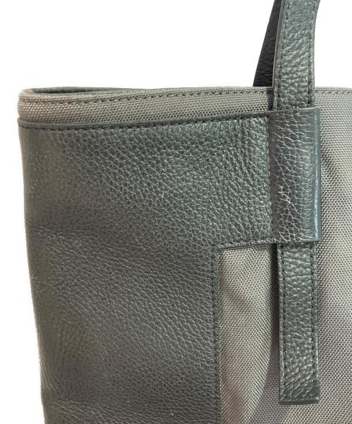 IACUCCI（イアクッチ）IACUCCI (イアクッチ) LINCE ブラックの古着・服飾アイテム