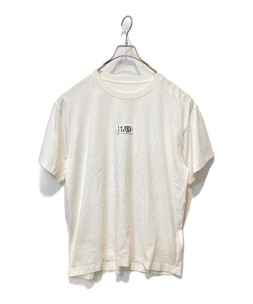 MM6 Maison Margiela（エムエムシックスメゾンマルジェラ）MM6 Maison Margiela (エムエムシックス メゾンマルジェラ) ナンバーロゴクルーネックカットソー ホワイト サイズ:Sの古着・服飾アイテム