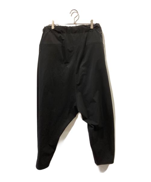 WHITE MOUNTAINEERING（ホワイトマウンテ二アニング）WHITE MOUNTAINEERING (ホワイトマウンテ二アニング) ワイドパンツ ブラック サイズ:２の古着・服飾アイテム