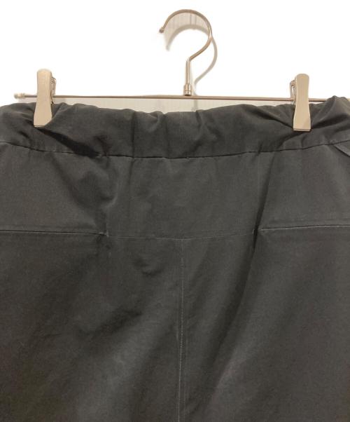 WHITE MOUNTAINEERING（ホワイトマウンテ二アニング）WHITE MOUNTAINEERING (ホワイトマウンテ二アニング) ワイドパンツ ブラック サイズ:２の古着・服飾アイテム