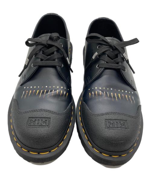 Dr.Martens（ドクターマーチン）Dr.Martens (ドクターマーチン) NINE INCH NAILS 3ホールシューズ ブラック サイズ:uk8の古着・服飾アイテム
