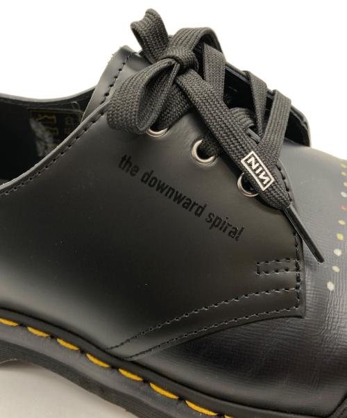 Dr.Martens（ドクターマーチン）Dr.Martens (ドクターマーチン) NINE INCH NAILS 3ホールシューズ ブラック サイズ:uk8の古着・服飾アイテム