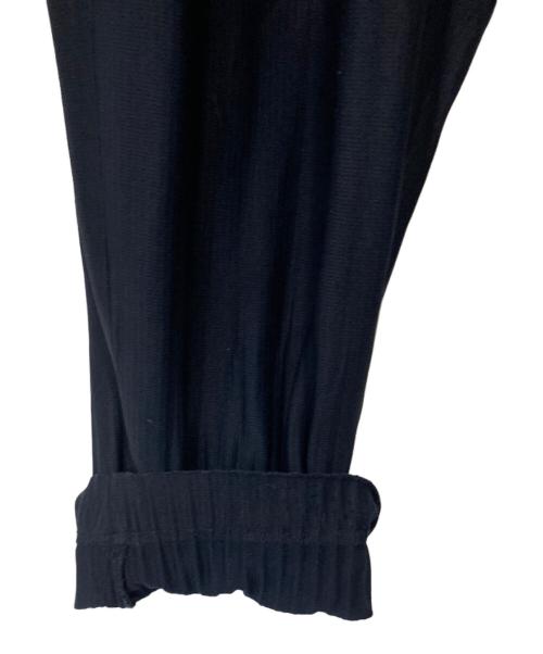 HOMME PLISSE ISSEY MIYAKE（オム プリッセ イッセイ ミヤケ）HOMME PLISSE ISSEY MIYAKE (オムプリッセ イッセイ ミヤケ) プリーツパンツ ブラック サイズ:Mの古着・服飾アイテム