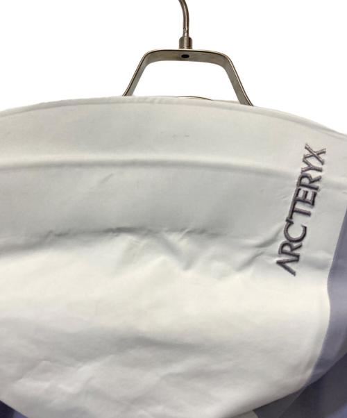 ARC'TERYX（アークテリクス）ARC'TERYX (アークテリクス) Beta Jacket W ''Wabi-Sabi'' グレー サイズ:Sの古着・服飾アイテム