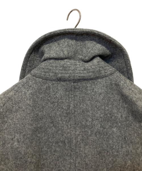 MONITALY（モニタリー）MONITALY (モニタリー) ショールカラーベルテッドコート グレー サイズ:38の古着・服飾アイテム