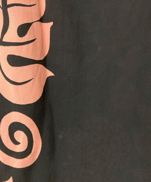 Sun Surf（サンサーフ）Sun Surf (サンサーフ) オープンカラーシャツ ブラック×ピンク サイズ:Sの古着・服飾アイテム