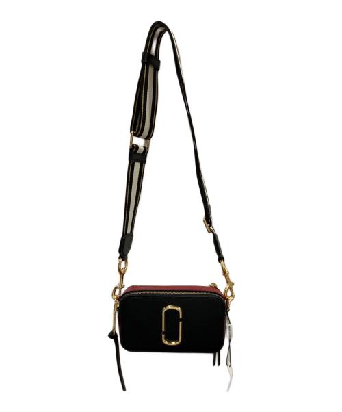 MARC JACOBS（マークジェイコブス）MARC JACOBS (マークジェイコブス) スナップショット ショルダーバッグ ブラック×レッドの古着・服飾アイテム