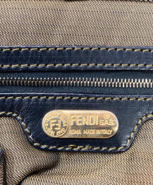 FENDI（フェンディ）FENDI (フェンディ) ズッカ柄ハンドバッグ ベージュの古着・服飾アイテム