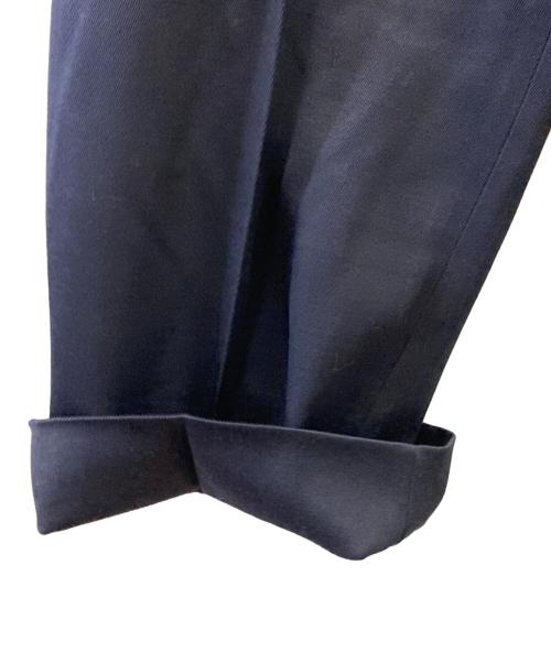 INTERIM（インテリム）INTERIM (インテリム) VIRGIN WOOL GABARDINE 1-TUCK WIDE TAPERED SLACKS ネイビー サイズ:5の古着・服飾アイテム