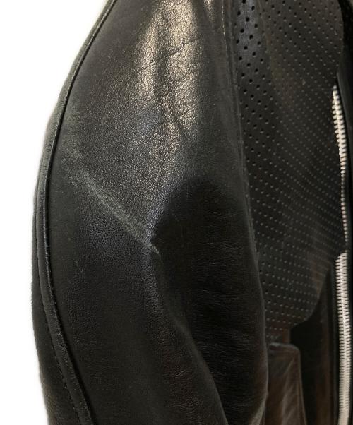 JOHN LAWRENCE SULLIVAN（ジョン ローレンス サリバン）JOHN LAWRENCE SULLIVAN (ジョン ローレンス サリバン) レザーブルゾン ブラック サイズ:34の古着・服飾アイテム