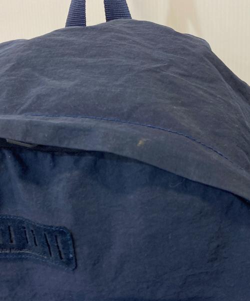WHITE MOUNTAINEERING（ホワイトマウンテ二アニング）WHITE MOUNTAINEERING (ホワイトマウンテ二アニング) リュック ネイビーの古着・服飾アイテム