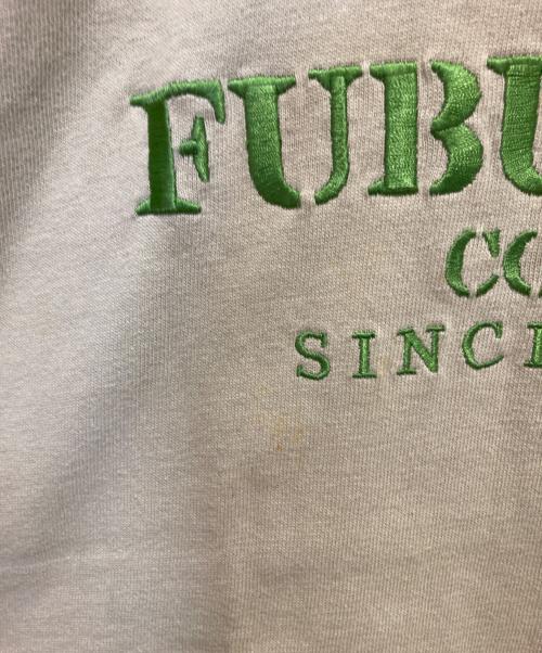 FUBU（フブ）FUBU (フブ) 刺繍カットソー ベージュ サイズ:Ｌの古着・服飾アイテム
