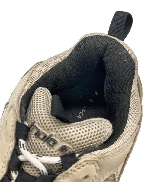 BALENCIAGA（バレンシアガ）BALENCIAGA (バレンシアガ) TRIPLE S グレー サイズ:28.5の古着・服飾アイテム